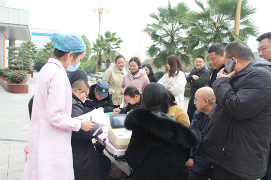 無(wú)償獻(xiàn)血 濟(jì)世于民——北醫(yī)大制藥股份有限公司積極開展冬季愛心獻(xiàn)血活動(dòng)