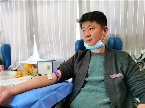 獻血傳真情，為黨旗添光彩 ——三元村春季無償獻血活動側記